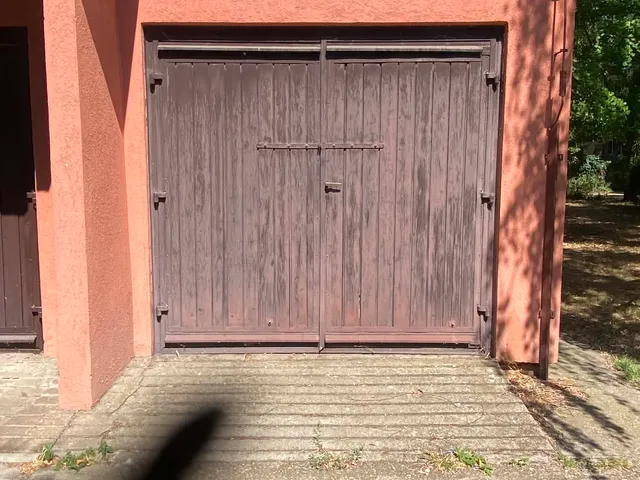 Kiadó garázs Debrecen, Nagyerdőalja 16 nm