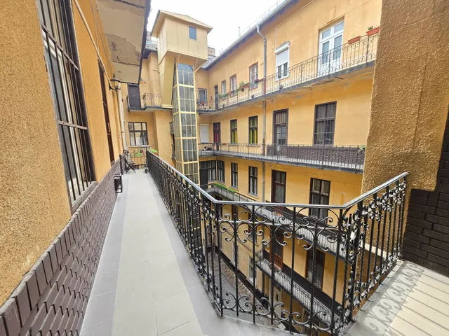 Eladó lakás Budapest VIII. kerület, Palotanegyed, Mikszáth Kálmán Tér 53 nm