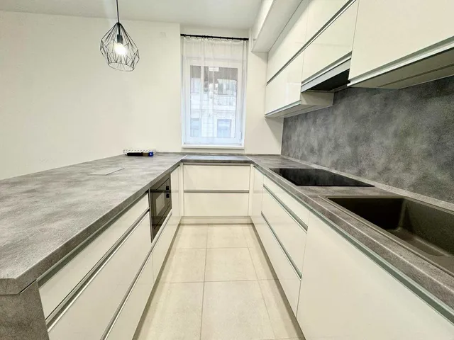 Eladó lakás Budapest IX. kerület, Rehabilitációs terület IX. ker., Balázs Béla utca 67 nm