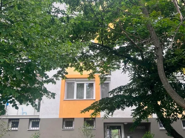 Eladó lakás Budapest XVIII. kerület, Lakatostelep, Dolgozó út 49 nm