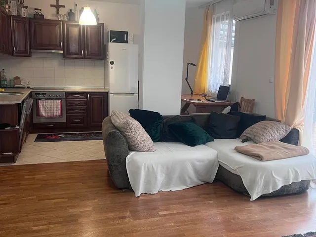 Eladó lakás Budapest XVIII. kerület, Miklóstelep 103 nm