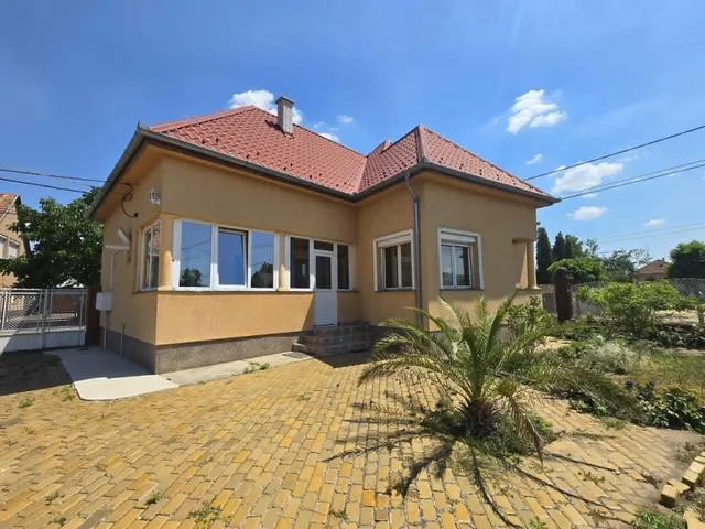 Eladó ház Vecsés, Falu, Szép utca 90 nm