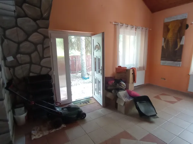 Eladó ház Szigetmonostor, Horány 140 nm