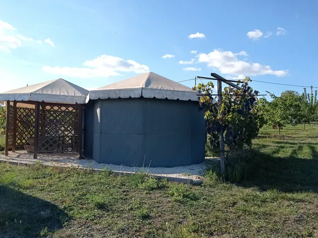 Eladó telek Tök 3080 nm