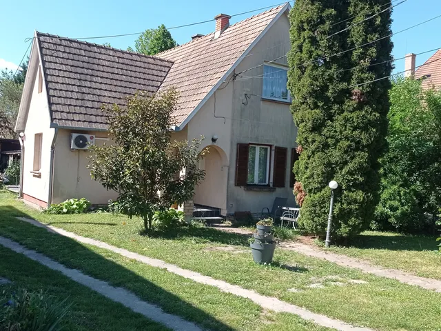 Eladó ház Pócsmegyer 120 nm