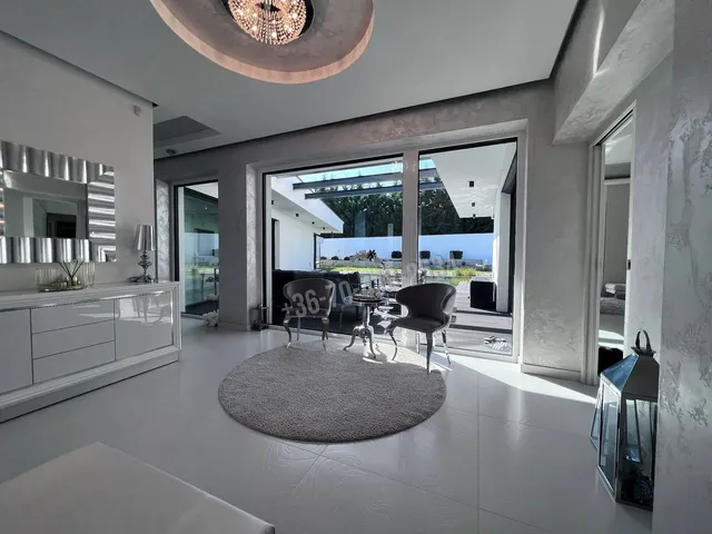 Eladó ház Mogyoród 220 nm