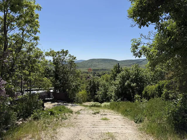 Eladó telek Szentendre, Szarvashegy, Málinkó utca 1590 nm