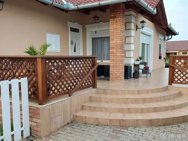 Eladó ház Siófok, Balatonkiliti 109 nm