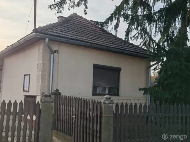Eladó ház Papos 100 nm