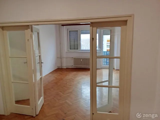 Kiadó lakás Pécs, Belváros 71 nm