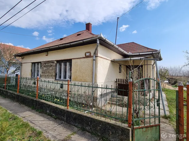 Eladó ház Boconád 100 nm