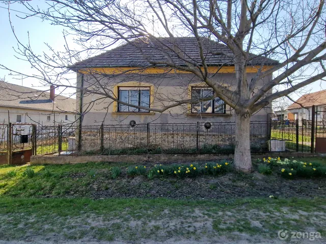 Eladó ház Magyarpolány, József Attila utca 8 83 nm