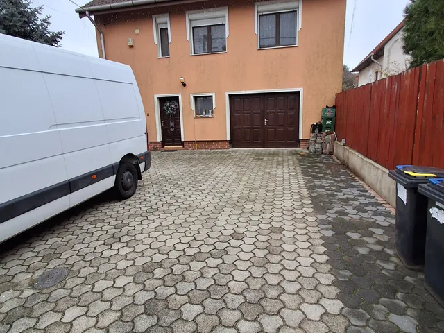 Eladó ház Székesfehérvár, Öreghegy 249 nm