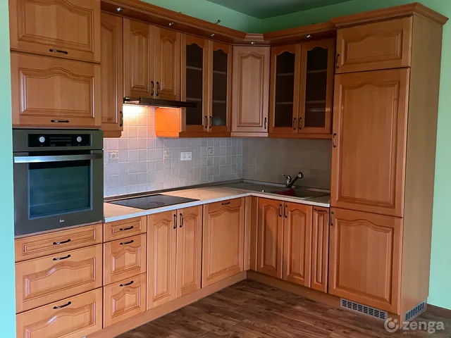 Eladó lakás Szolnok, Belváros 67 nm