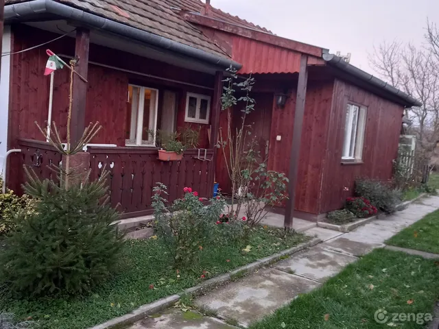 Eladó ház Alsóberecki 60 nm