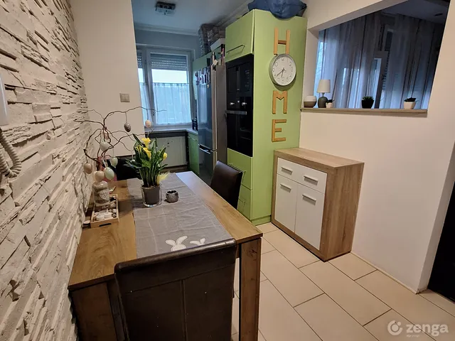 Eladó lakás Zalaegerszeg, Köztársaság útja 77 54 nm