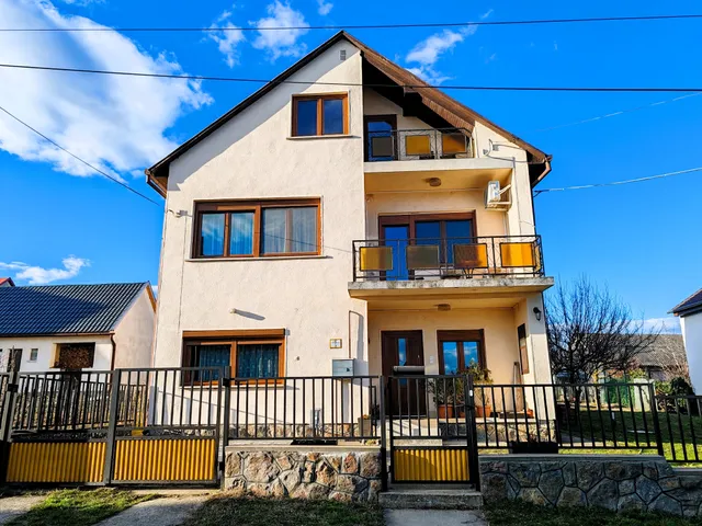 Eladó ház Geresdlak 140 nm