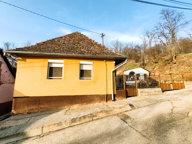 Eladó ház Cikó 60 nm