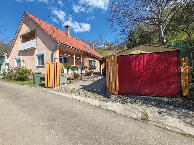 Eladó ház Szászvár 133 nm