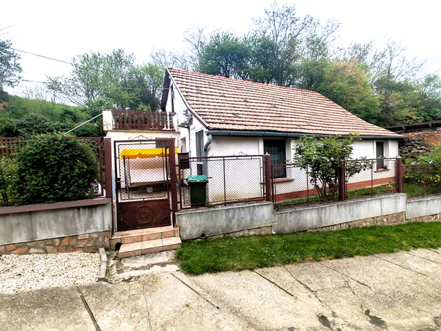 Eladó ház Hidas 75 nm