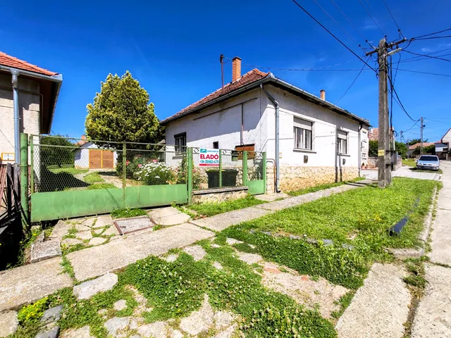 Eladó ház Bonyhád 110 nm