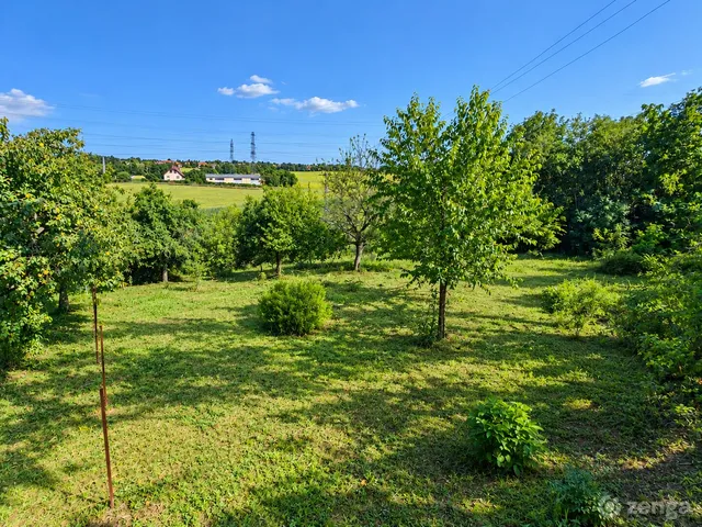 Eladó telek Pécs, Újhegy 1242 nm