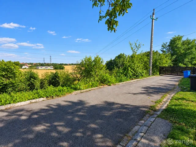 Eladó telek Pécs, Újhegy 1242 nm