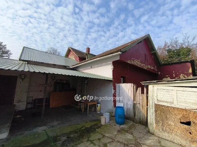 Eladó kereskedelmi és ipari ingatlan Mezőtúr 970 nm