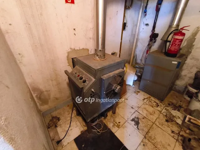 Eladó kereskedelmi és ipari ingatlan Mezőtúr 970 nm