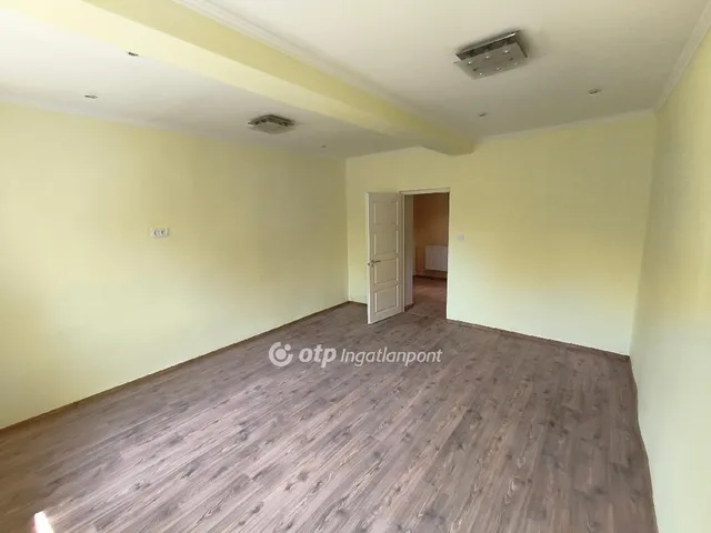 Eladó ház Hunya 68 nm