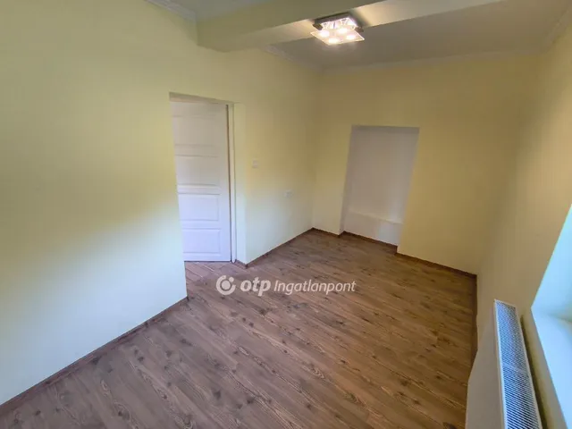 Eladó ház Hunya 68 nm