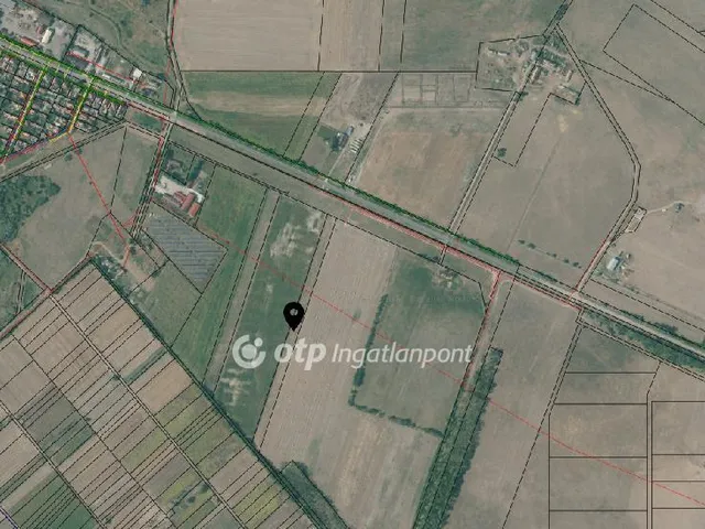 Eladó kereskedelmi és ipari ingatlan Kisújszállás 8821 nm