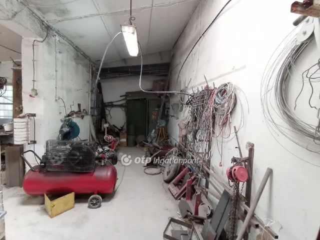 Eladó kereskedelmi és ipari ingatlan Kondoros 870 nm