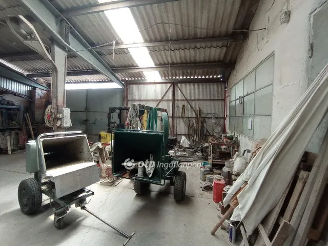Eladó kereskedelmi és ipari ingatlan Kondoros 870 nm
