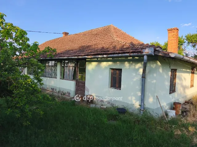 Eladó üdülő és hétvégi ház Kardos 111 nm