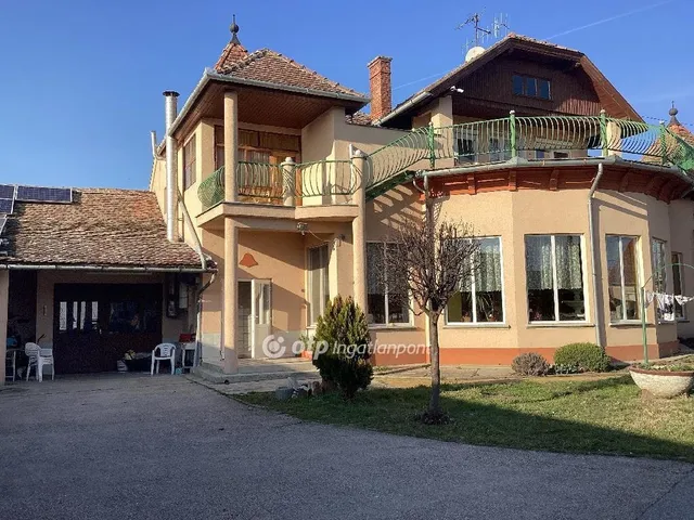 Eladó ház Mezőtúr 305 nm