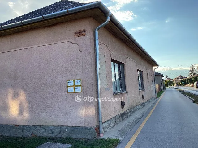 Eladó ház Gyomaendrőd, Endrőd 99 nm