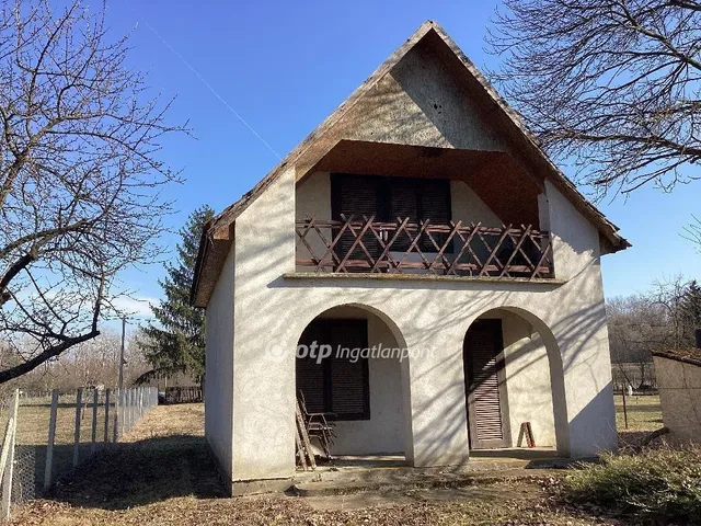 Eladó nyaraló Gyomaendrőd 49 nm
