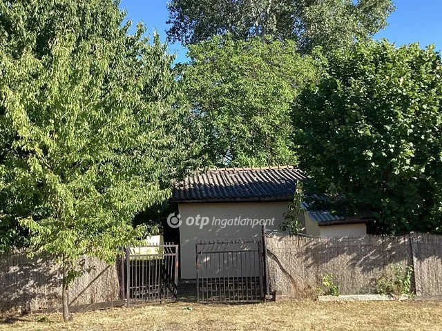 Eladó nyaraló Gyomaendrőd 30 nm