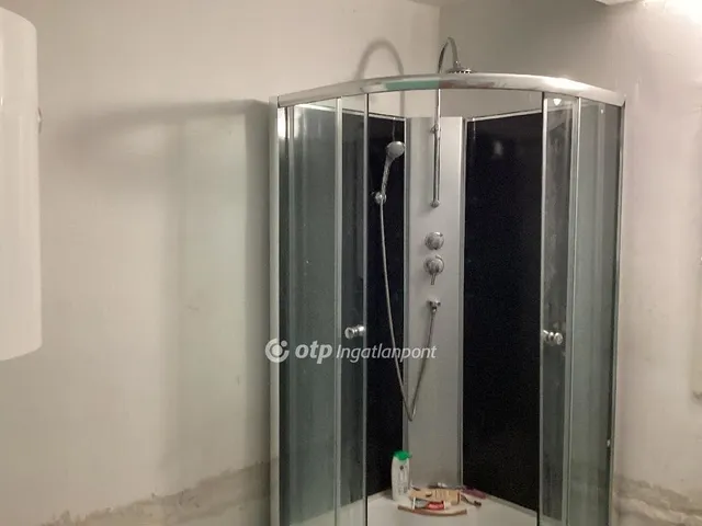 Eladó mezőgazdasági ingatlan Kardos 70 nm