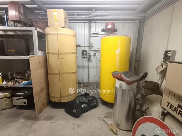 Eladó kereskedelmi és ipari ingatlan Gyomaendrőd 500 nm