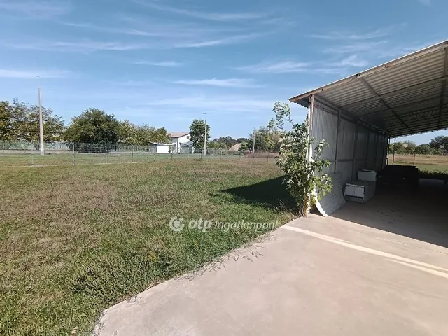 Eladó kereskedelmi és ipari ingatlan Gyomaendrőd 500 nm