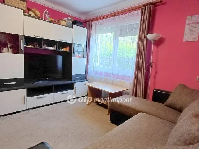 Eladó ház Tiszapüspöki 84 nm