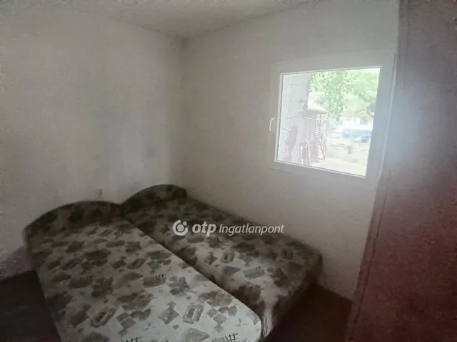 Eladó telek Tiszapüspöki 322 nm