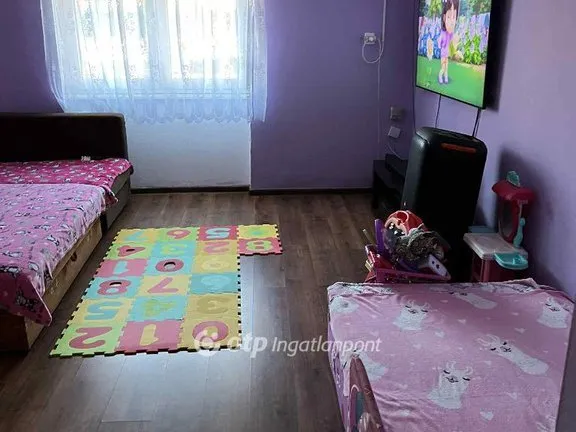 Eladó ház Fegyvernek 76 nm