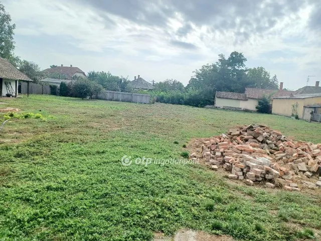 Eladó ház Kisújszállás 95 nm