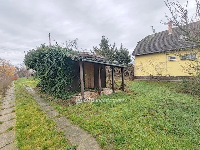 Eladó telek Szolnok, Szandaszőlős 1499 nm