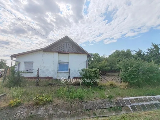 Eladó ház Jászladány 89 nm