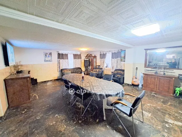 Eladó ház Szolnok, Pletykafalu 111 nm