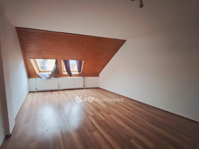 Eladó ház Szolnok, Belváros 733 nm